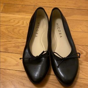 Black vegan flats
